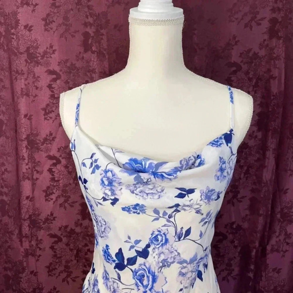 NWT UO Purple Floral Cowl Neck Mini Dress Size M - Picture 2 of 7
